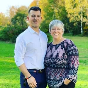 Meet your Posher, Rebecca